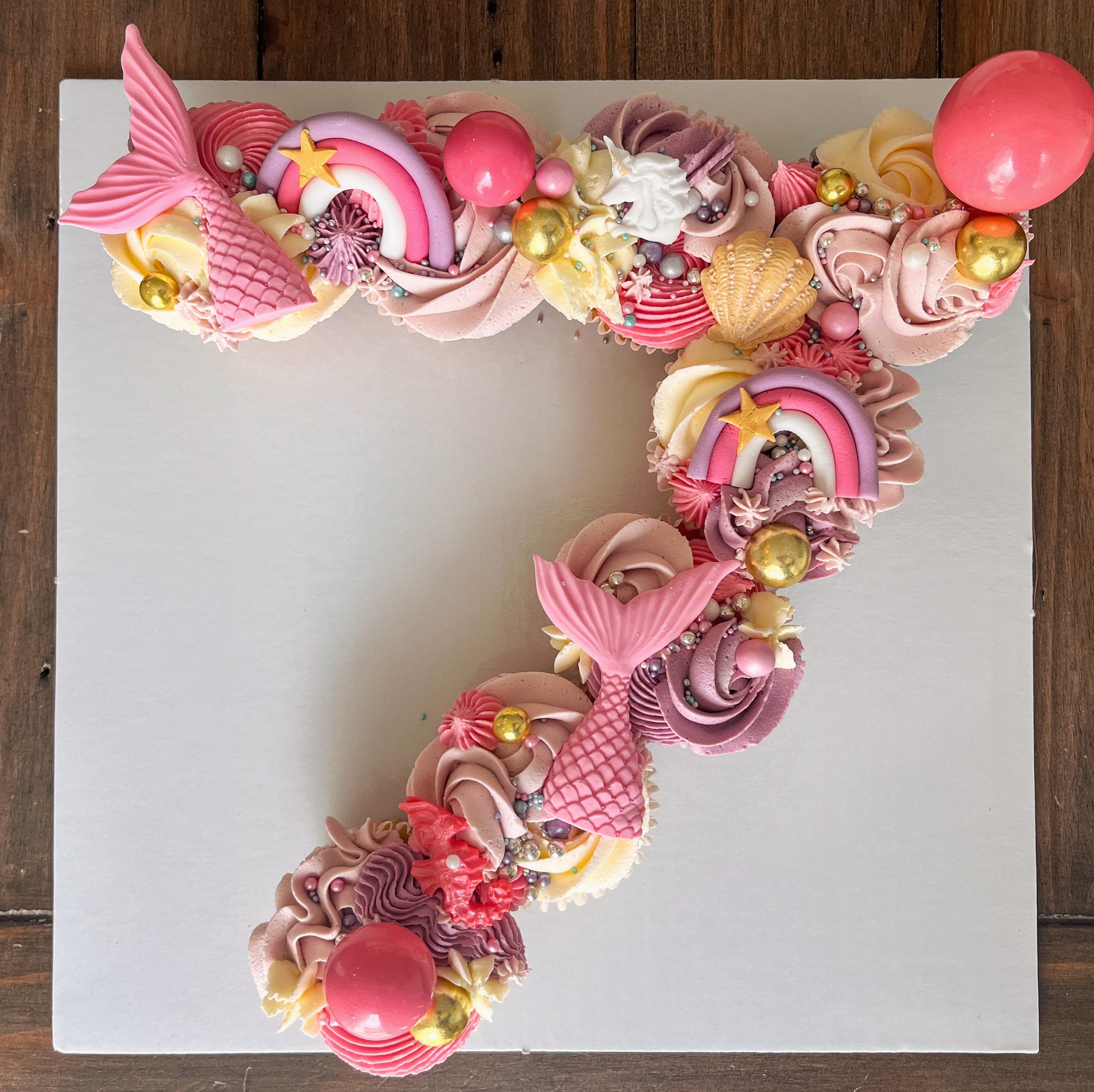 缶バッジ 18個セット【petit gateau展2023】 2025年最新】petit gateau展2023の人気アイテム - メルカリ